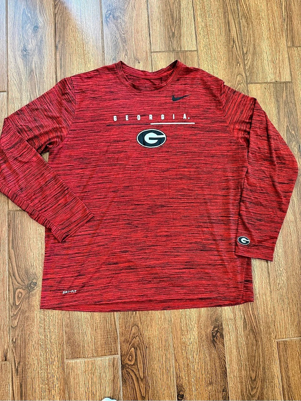 Nike GA bulldogs Long Sleeve Athletic Shirt / men’s xxl